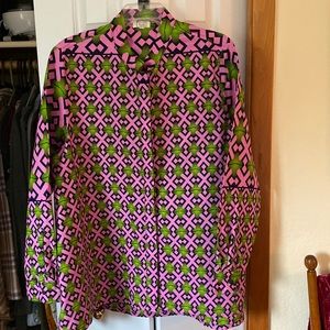 Long sleeved Zuri shirt, size XL, good condition.